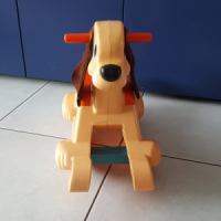Fisher Price schommel hond